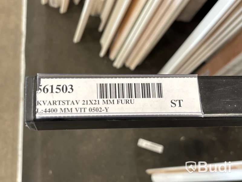 10 st. Kvartstav Furu 21X21MM Vit L: 4400 mm, 561503