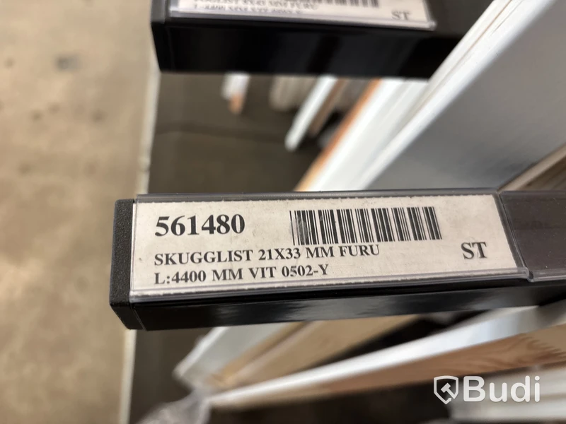 12 st. Skugglist Furu 21X33MM L:4400 MM Vit, 561480