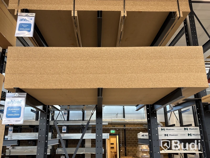 40 st. Spånskiva, Bygg V20, 12X2500X1200 MM, 555862