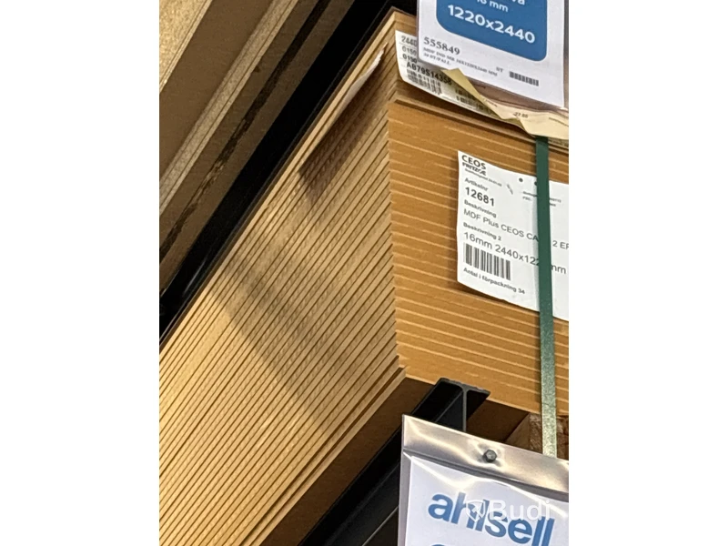 34 st. MDF Skiva. 16X2440X1220 MM, 70407066