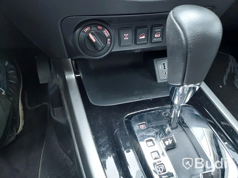 Nissan Navara 2.3 dCi 4x4 (190hk) - 2020