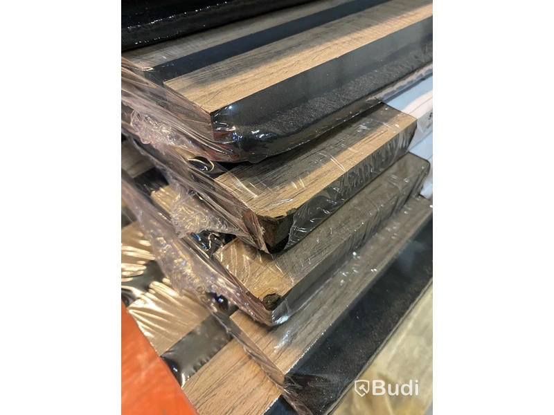 7 st. AKUSTIKPANEL B!DESIGN SVENDBORG VALNÖT 2400X520X18MM