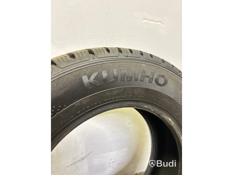 4 st. Vinterdäck, Kumho Winter PorTran CW51, 225/65R16C 112/110R