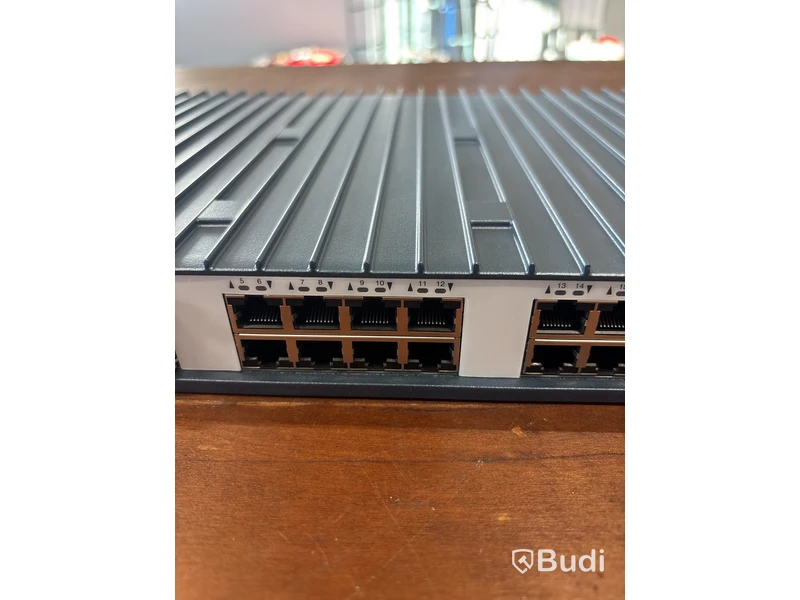 Switch Ny, Westermo rackmonterad Redfox-5528-F4G-T24G-HV