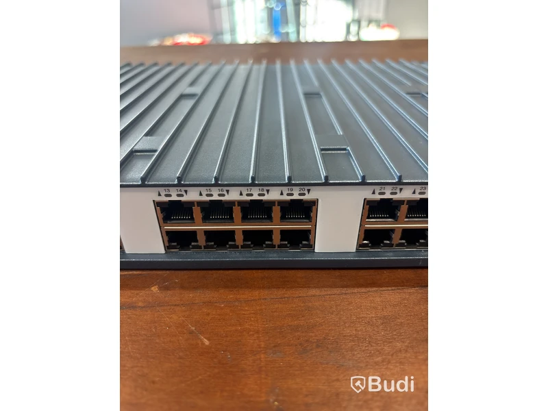 Switch Ny, Westermo rackmonterad Redfox-5528-F4G-T24G-HV