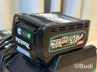 Borrskruvdragare Makita DF002G med batterier & laddare