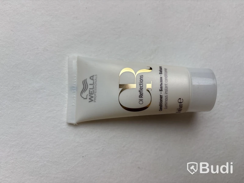 Parti med hårprodukter Wella, Sim sensitive med flera