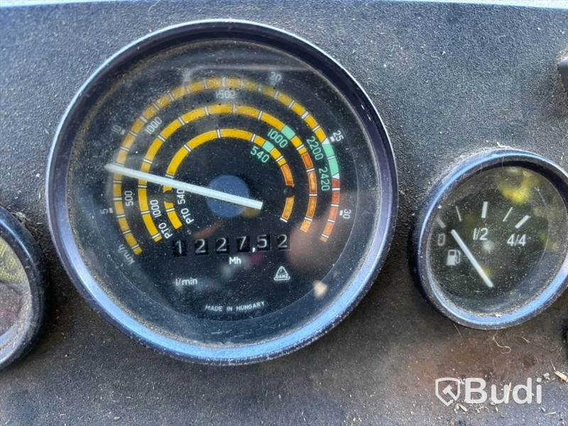 Traktor ZETOR 5011 -1984 | DIESEL 1 ägare!