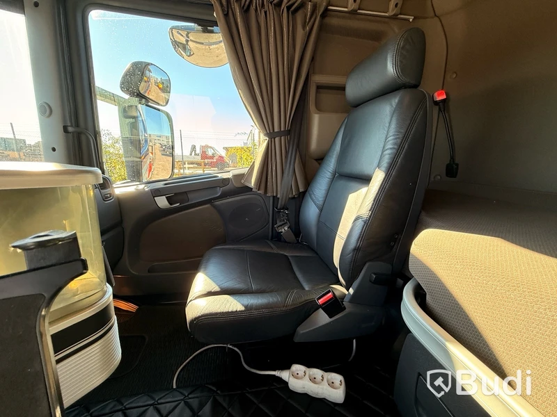 Bodbil Scania R490 8X2*6 -2015 | Hiab X-hipro 1058 E-7 | Jib 150x-6