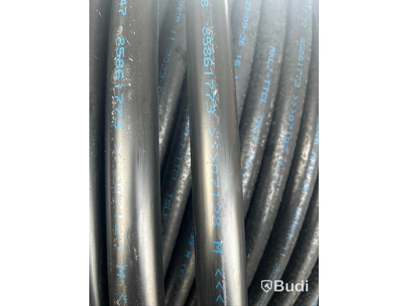 Parti elkabel kabeltrummor