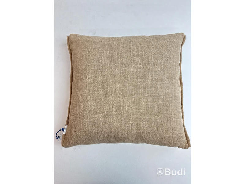 2 st. Soffkuddar Designers Guild Ord. pris inkl. moms: ca 2200 kr.