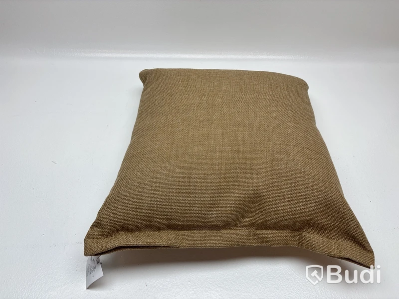Soffkudde Hay. Ord. pris inkl. moms:  ca 1599 kr