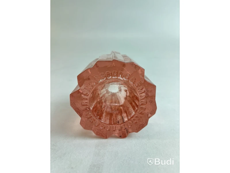 Ljuslykta Skogsberg&Smart, rosa. Ord. pris inkl. moms: ca 1690 kr.