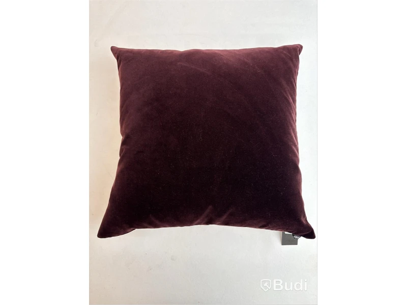 Soffkudde Vipp, burgundy. Ord. pris inkl. moms: ca 1099 kr.