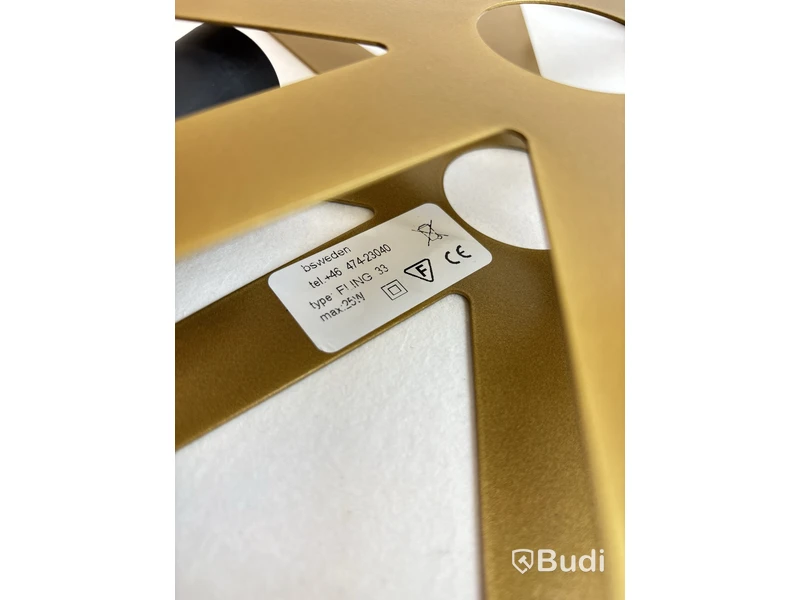 Julstjärna BSweden Fling 33 guld. Ord. pris inkl. moms: ca 1315 kr.