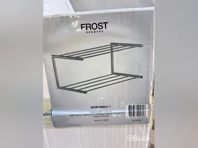 Skohylla Frost O1929 polerat rostfritt stål. Ord. pris inkl. moms: ca 3000 kr.