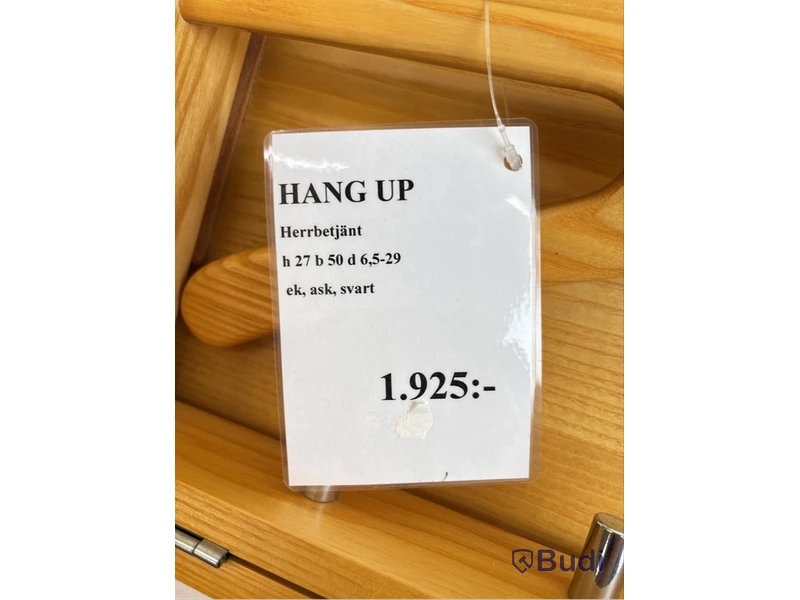 Klädhängare Herrbetjänt. Ord. pris inkl. moms: ca 1925 kr.