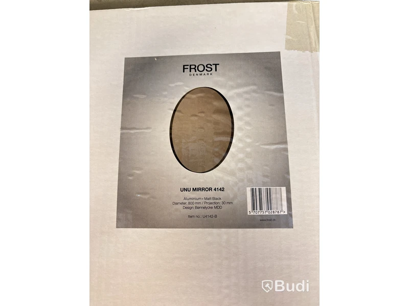 Spegel Frost U4142-B matt svart. Ord. pris inkl. moms: ca 6129 kr.