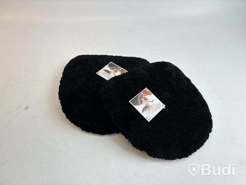 3 st. Sittdynor Skandilock svart. Ord. pris inkl. moms: ca 2550 kr.