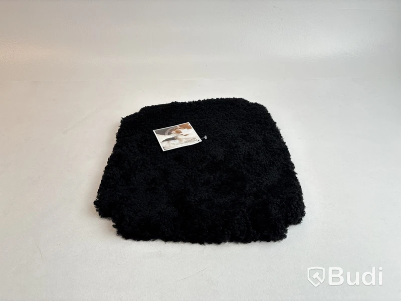2 st. Sittdynor Skandilock svart. Ord. pris inkl. moms: ca 1960 kr.
