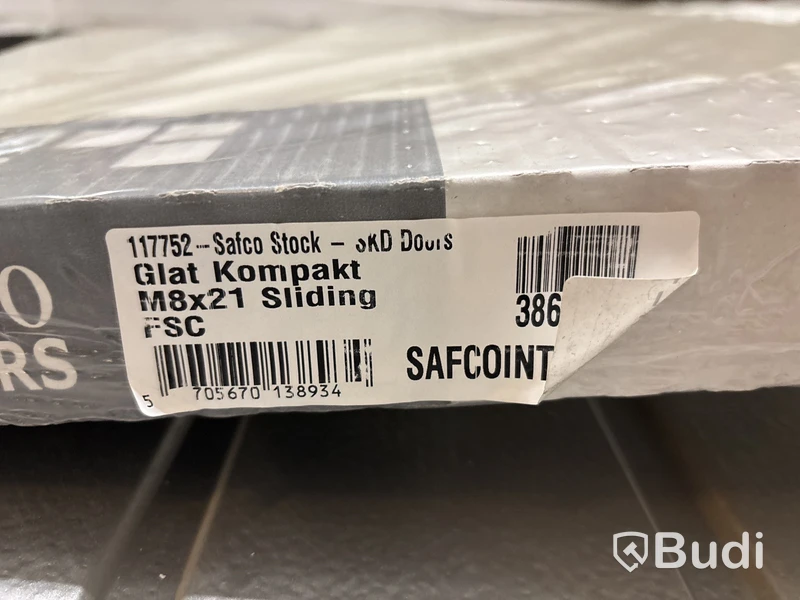 SKJUTDÖRR SOLID ELEMENTS SLÄT KOMPAKT 9X21