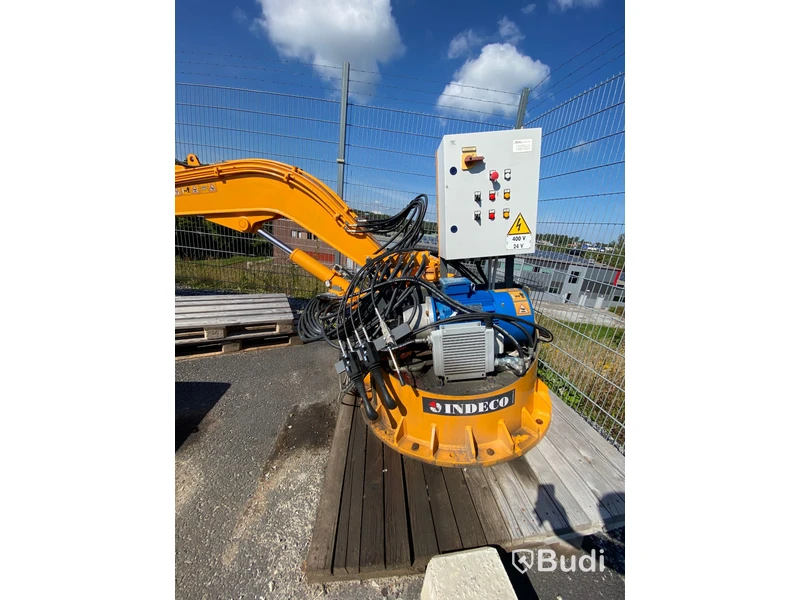 Kranarm med hydraulhammare