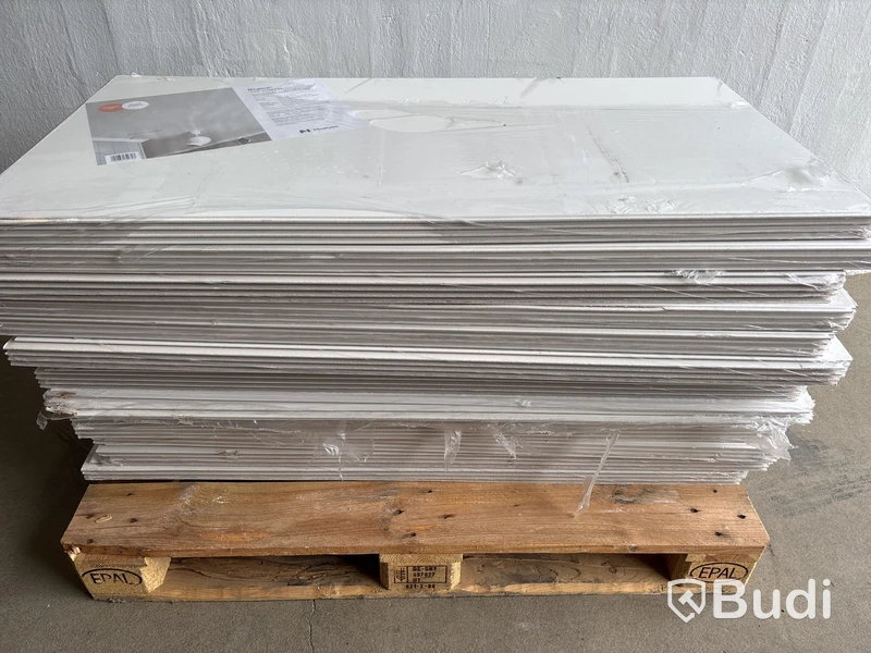 40,32 kvm TAKPANEL MOELVEN REGINA DISKRET VIT 10X620X1220MM