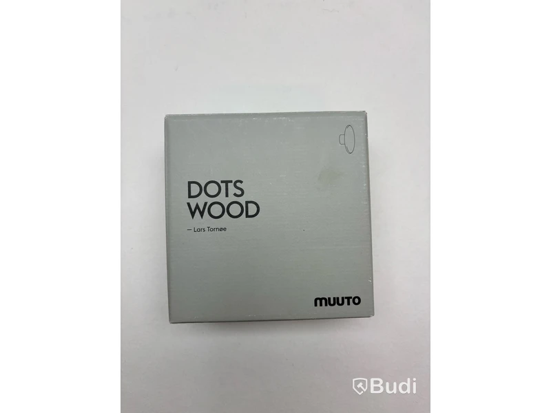 9 st. Dots Wood Muuto, olika storlekar, vita, Totalt ord. pris inkl. moms: ca 2200 kr