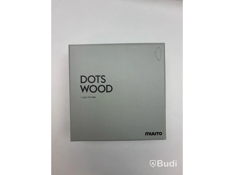 9 st. Dots Wood Muuto, olika storlekar, svart, Totalt ord. pris inkl. moms: ca 2600 kr