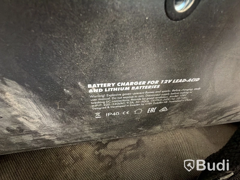 CTEK batteriladdare på vagn 12V lead-acid and lithium
