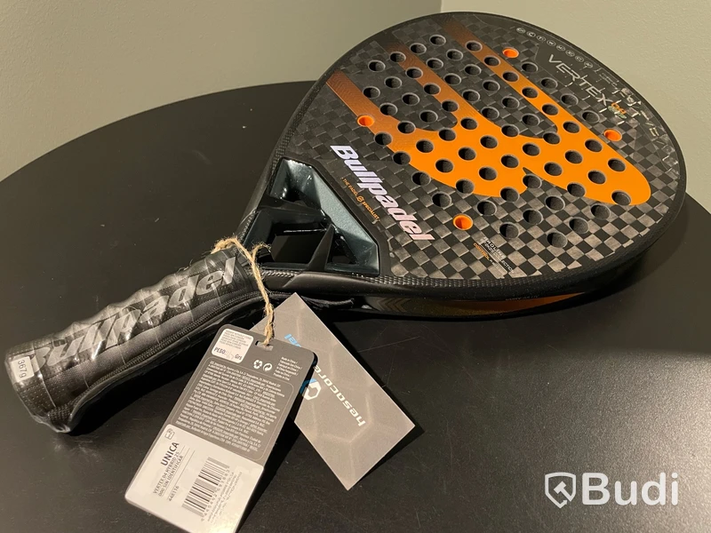 Padelracket Bullpadel Vertex 04 Hybrid 2025, ord. pris 2895 kr