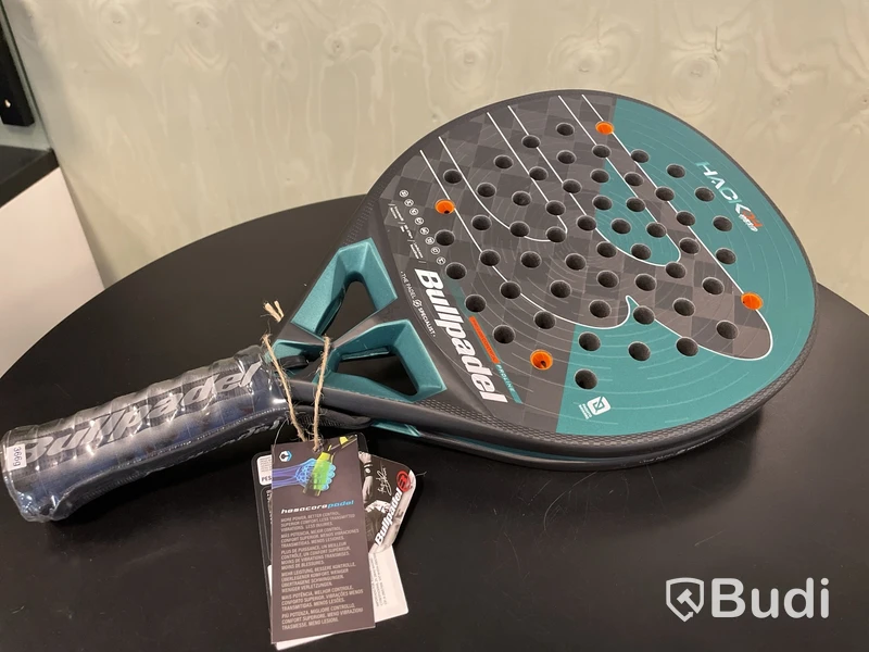 Padelracket Bullpadel Hack 04 Hybrid, 2025, ord. pris 2595 kr