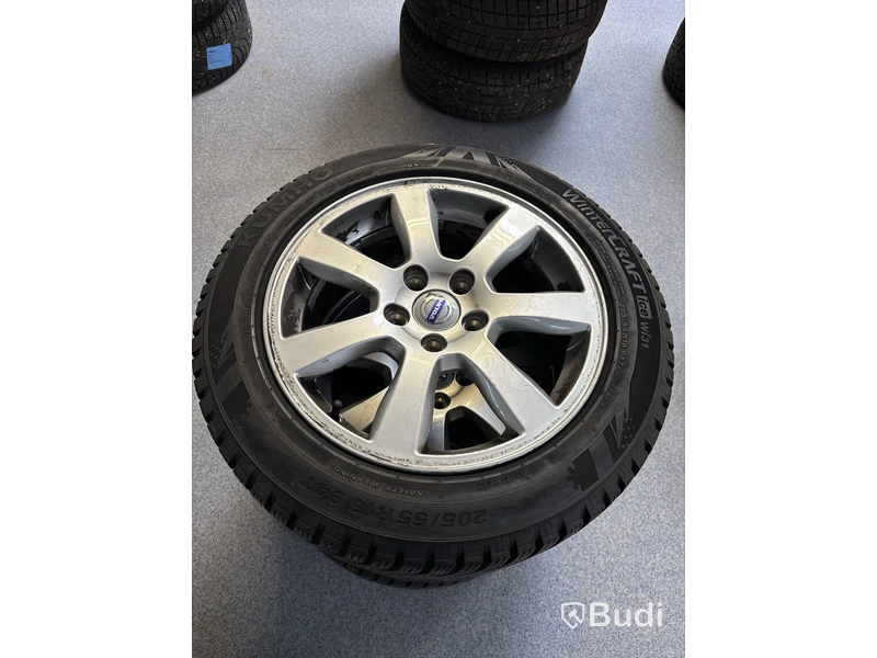 4 st. Vinterhjul Kumho 205/55R16 94T