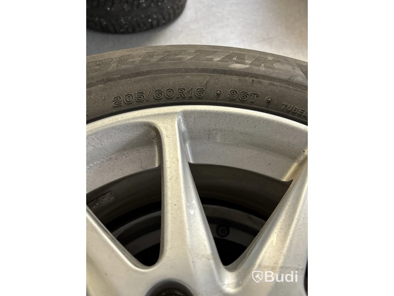 4 st. Vinterhjul Brisgestone 205/60R16 96T