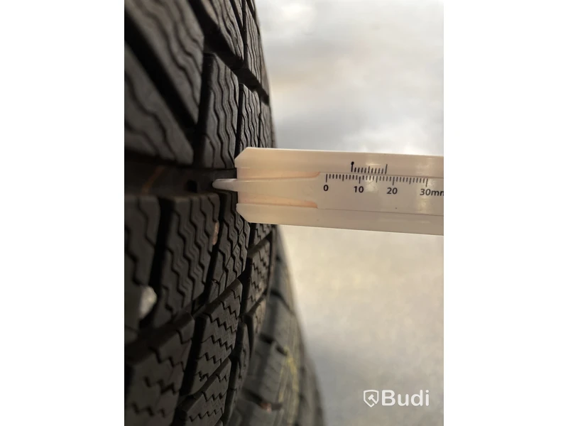 4 st. Vinterhjul 225/65R17