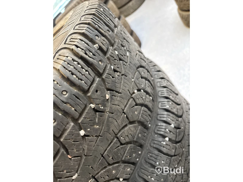4 st. Vinterhjul  Pirelli 205/55R16 91T