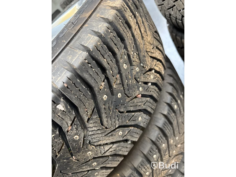 4 st. Vinterhjul Kumho 205/60R16 96T