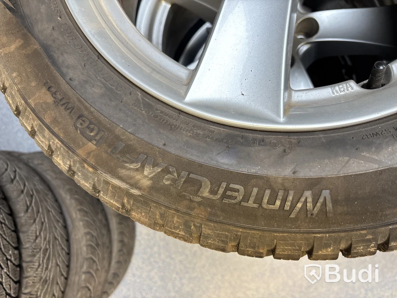 4 st. Vinterhjul Kumho 205/60R16 96T