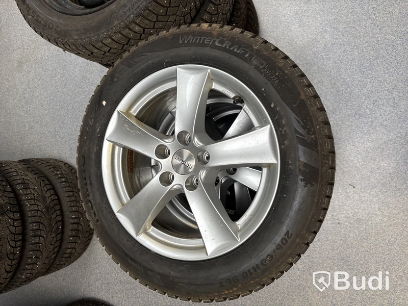 4 st. Vinterhjul Kumho 205/60R16 96T
