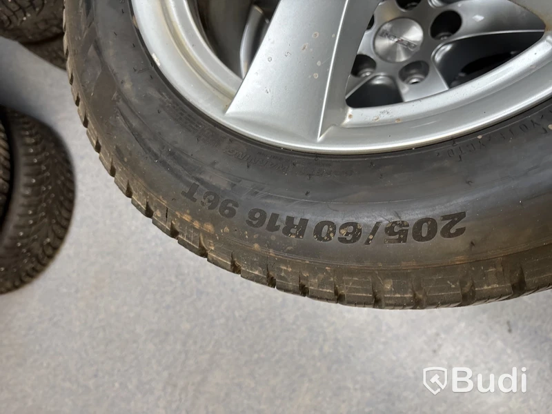 4 st. Vinterhjul Kumho 205/60R16 96T