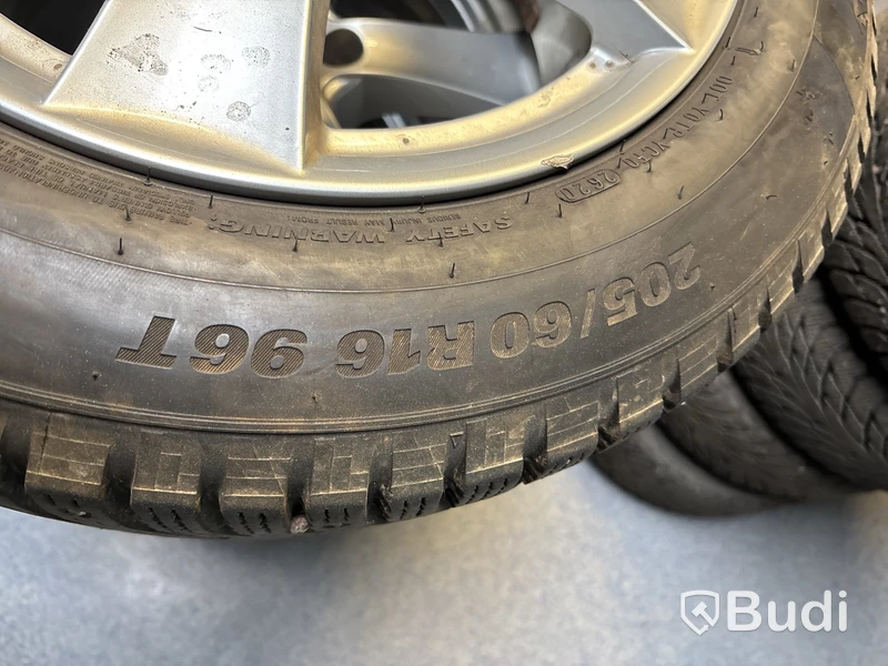 4 st. Vinterhjul Kumho 205/60R16 96T