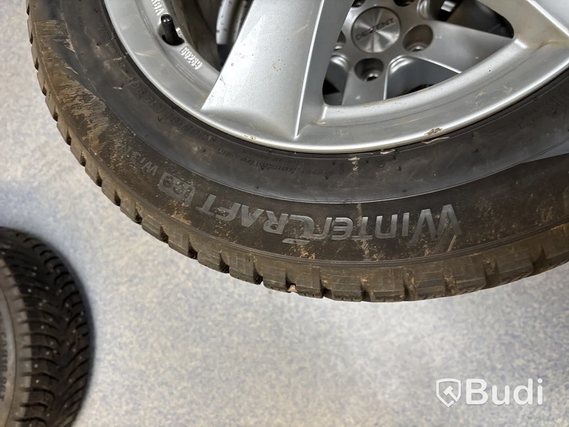 4 st. Vinterhjul Kumho 205/60R16 96T