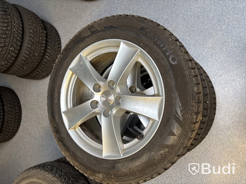 4 st. Vinterhjul Kumho 205/60R16 96T
