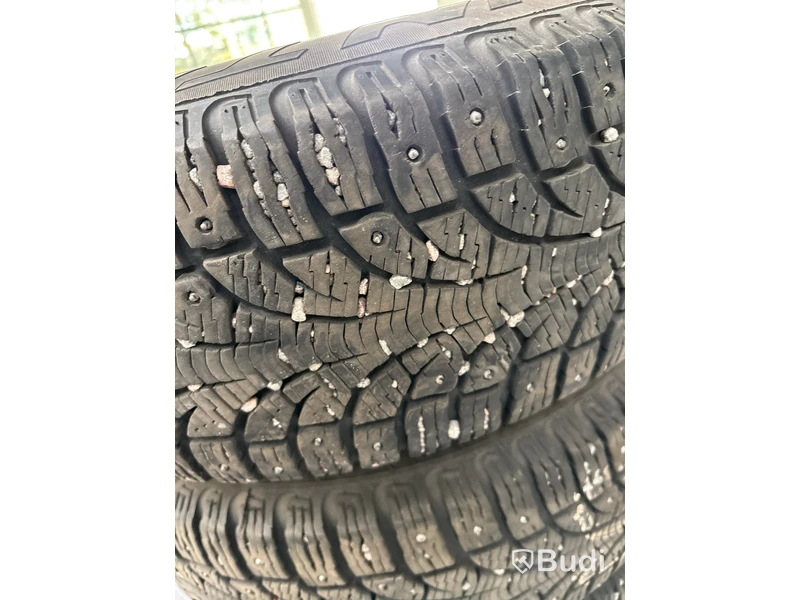 4 st. Vinterhjul Pirelli 215/65R16 98T