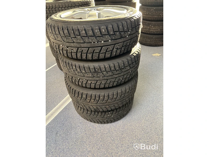 4 st. Vinterhjul Kumho 205/60R16 96T XL