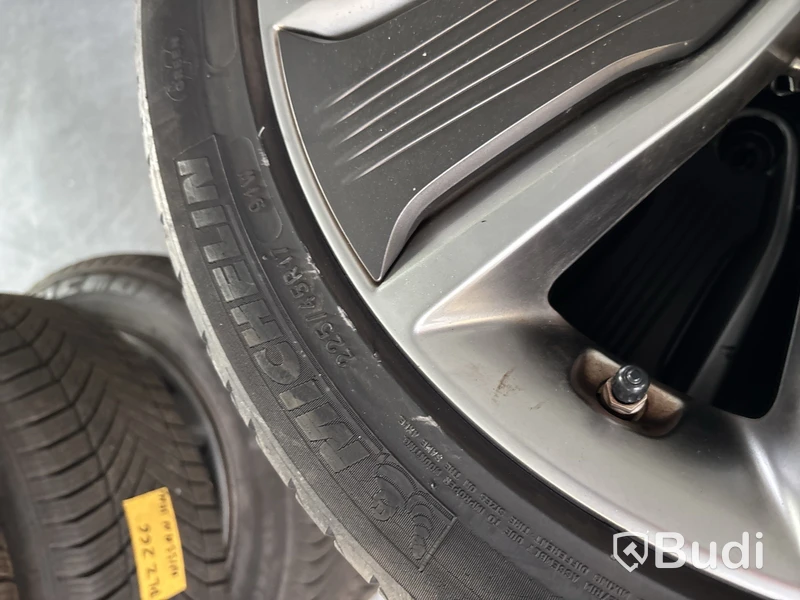 4 st. Sommarhjul Michelin 225/45R17 91W