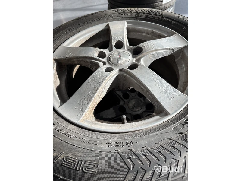 4 st. Vinterhjul Nokian 215/70R16 100T
