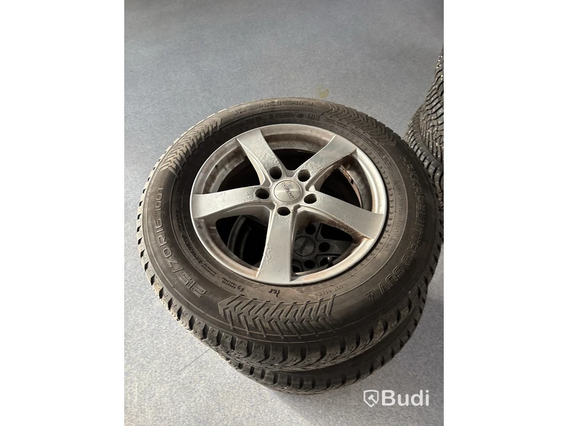 4 st. Vinterhjul Nokian 215/70R16 100T