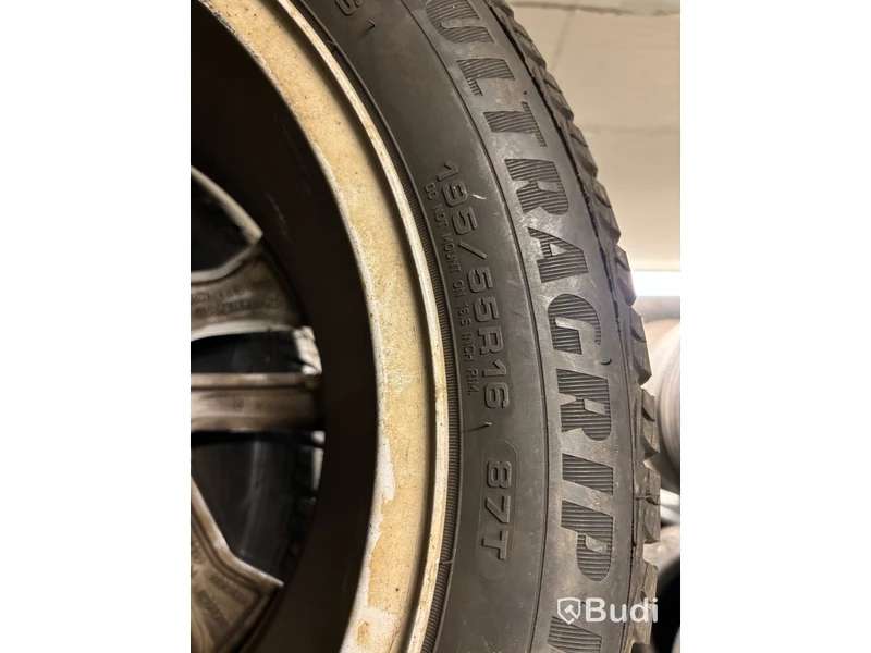 4 st. Vinterhjul Goodyear 195/55R16 87T