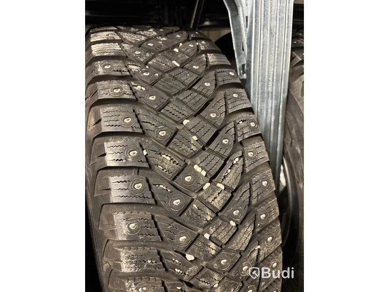 4 st. Vinterhjul Goodyear 215/55R16 102T